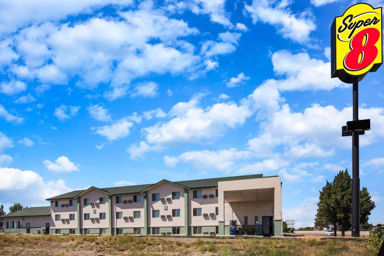 Super 8 By Wyndham Pueblo Hotel Exterior photo